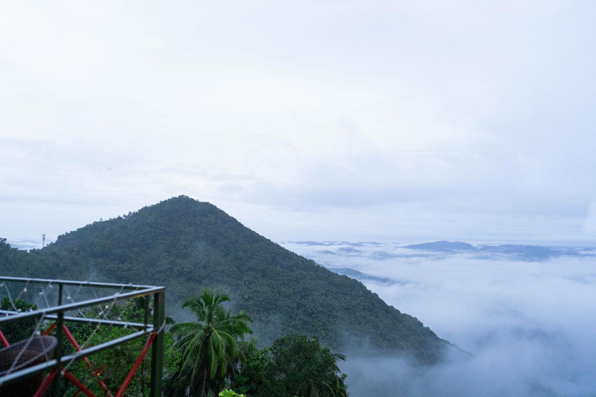 Mount Stratus Resort Vayalada Balussery Dış mekan fotoğraf