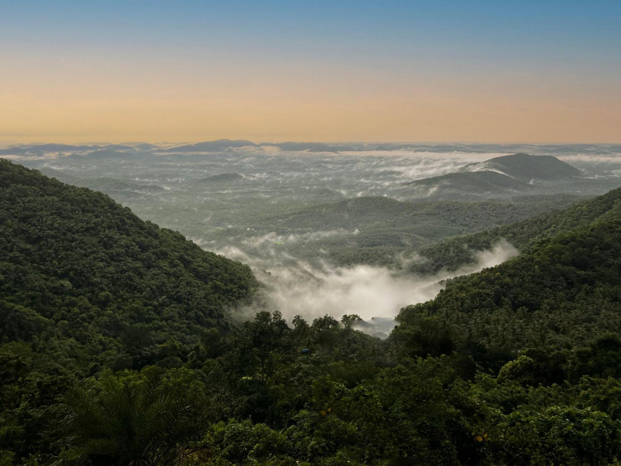 Mount Stratus Resort Vayalada Balussery Dış mekan fotoğraf