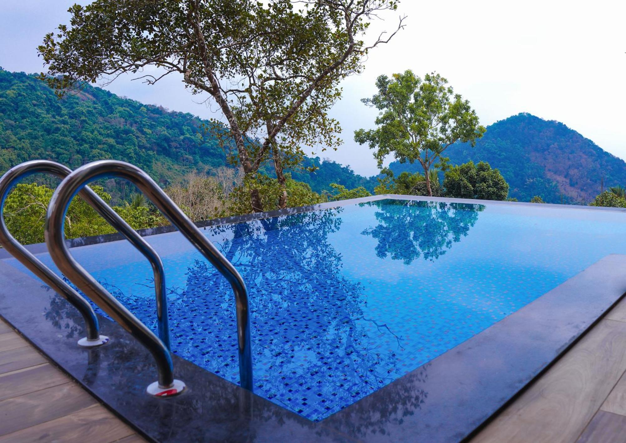 Mount Stratus Resort Vayalada Balussery Dış mekan fotoğraf
